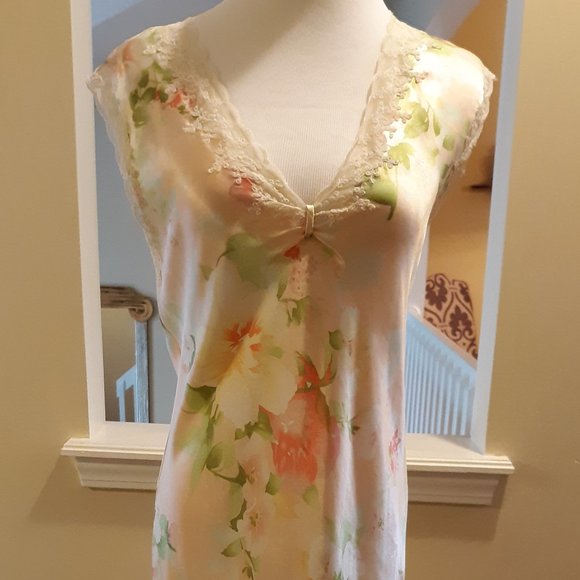 Oscar de la Renta Other - Oscar de la Renta Gown EUC S